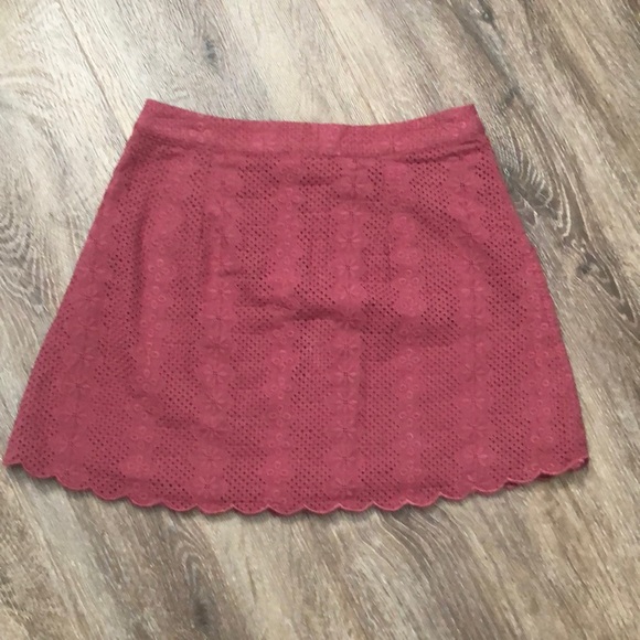 Forever 21 Pink laced mini skirt Size Small - Picture 2 of 8